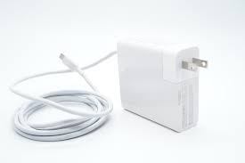 شاحن لابتوب — huw C 135W